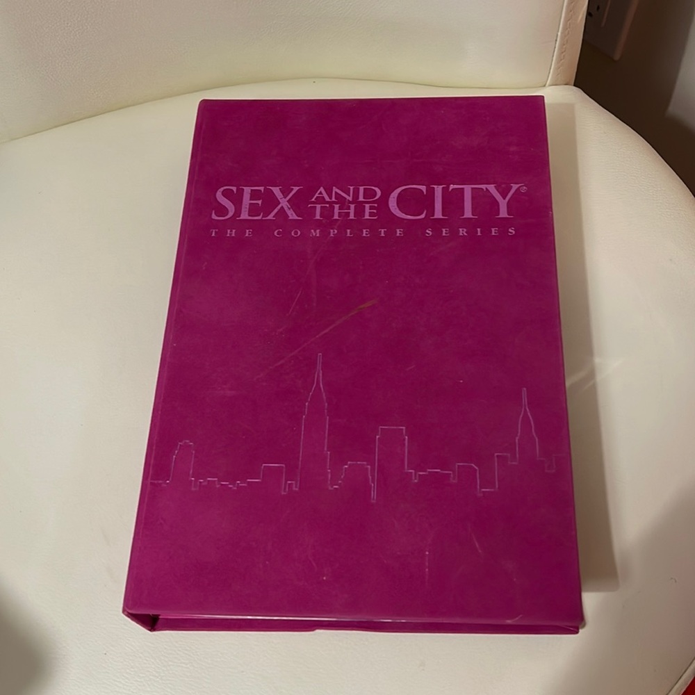 "Sex and the City" The Complete Series DVD Pink Velvet Box Set